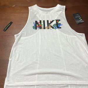 Woman’s dry fit size xl running tank